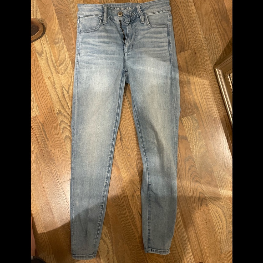 American eagle light wash jeans